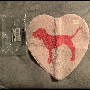 Victoria’s Secret PINK bath mat new
